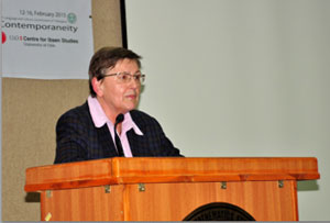 Professor Erika Fischer-Lichte delivering the keynote