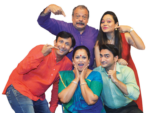 EK CHATUR NAAR BHARE HOSHIYAAR Gujarati Play