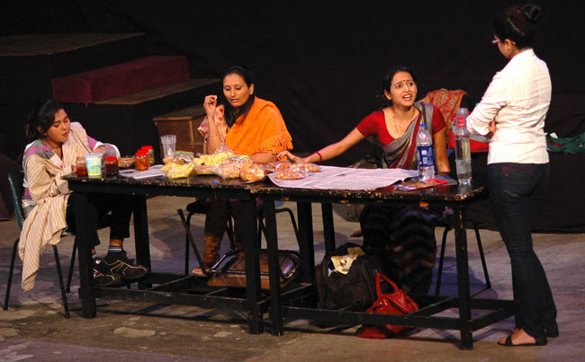 THE WAITING ROOMS Gujarati Play